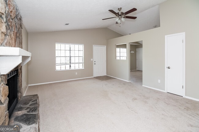 Building Photo - 5660 Pine Meadows Ct