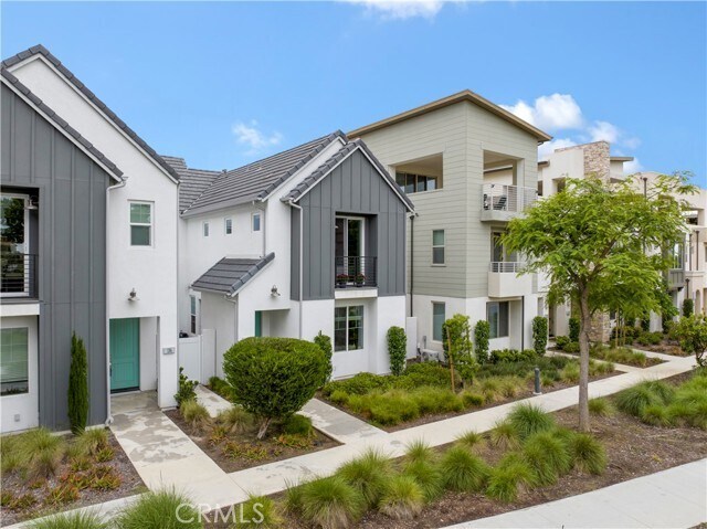 Building Photo - 134 Modjeska