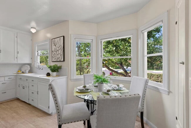 Building Photo - 1595 Santa Clara St