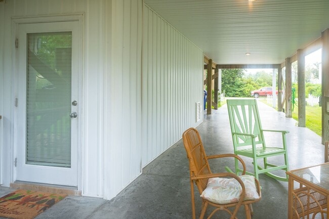 Building Photo - Mellow Yellow @ 1114 Bonito Lane #1