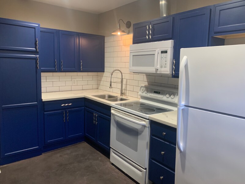 Building Photo - 2780 Powhatan Ave