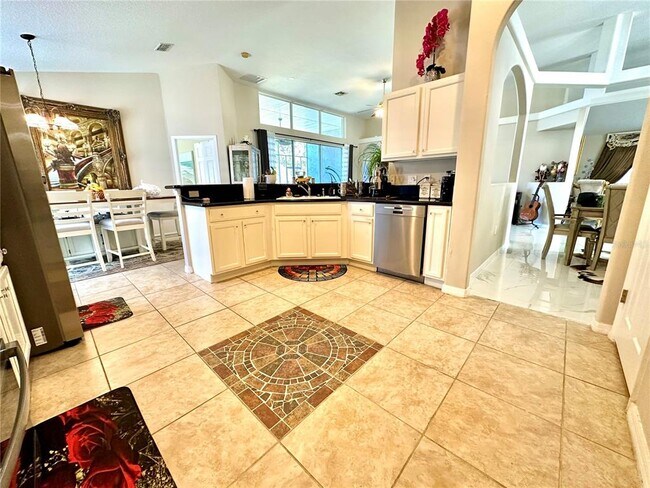 Building Photo - 1947 Fairway Loop