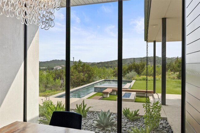 Building Photo - 4202 Serene Hills Dr