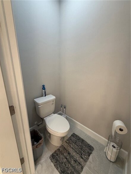 Building Photo - 107 SW 34th Pl