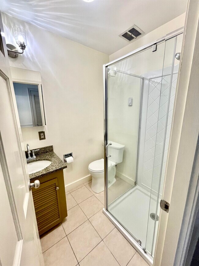 Building Photo - 278 Main St