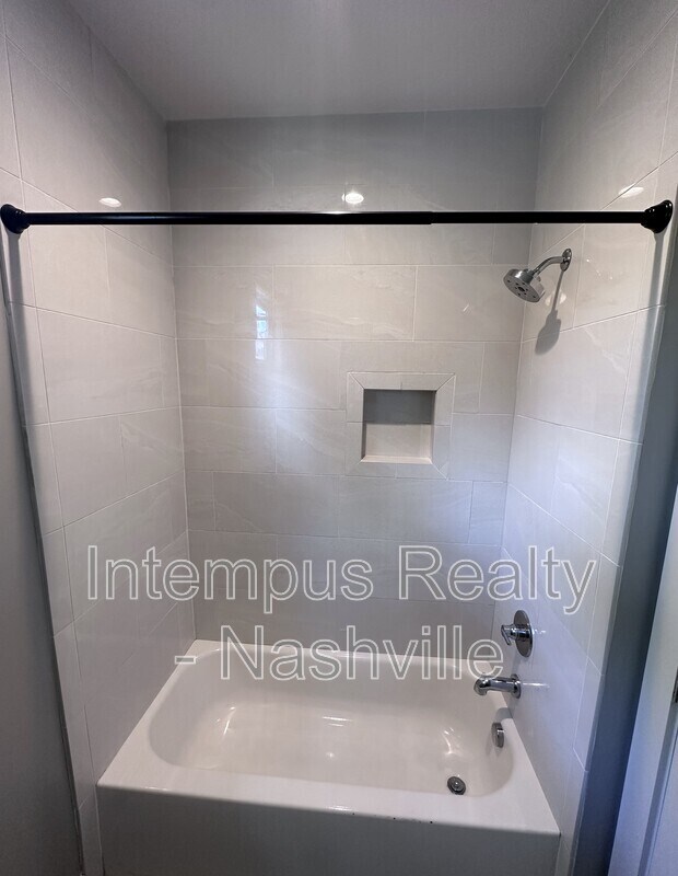 Building Photo - 929 13th Ave S