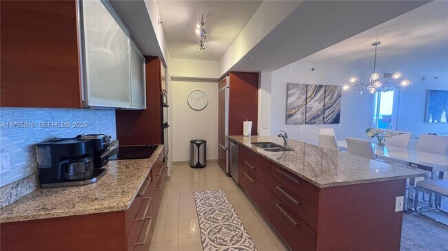 Building Photo - 1830 S Ocean Dr