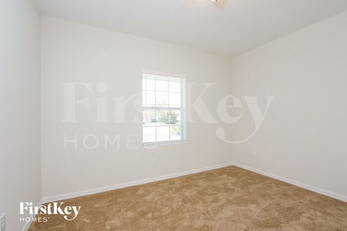 Building Photo - 2594 Dalhart Ave