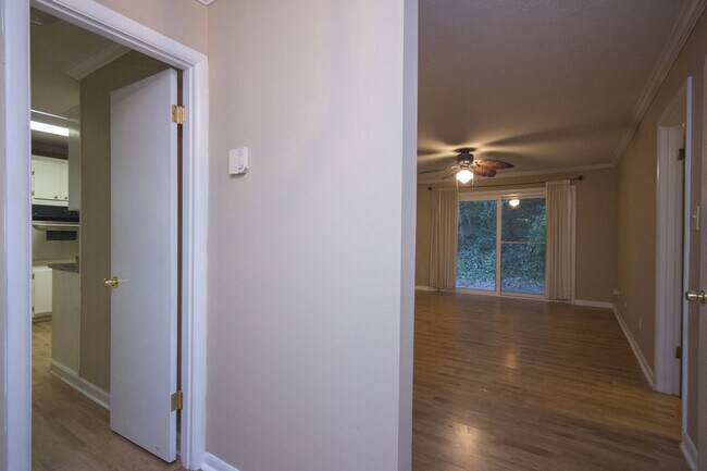 Building Photo - All on one level comfort rancher