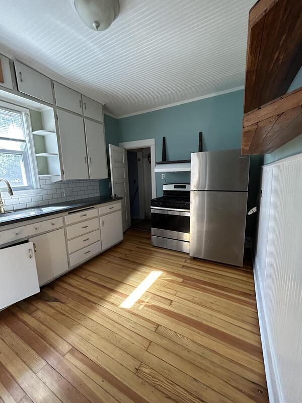 Building Photo - 1113 Vermont St