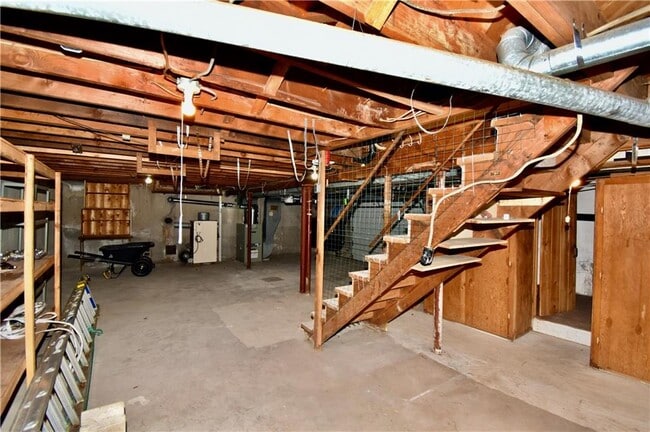 Building Photo - 10 Joanth Terrace