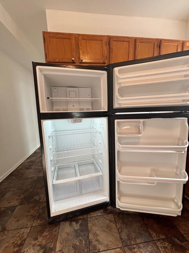 Building Photo - 3728 W Division St