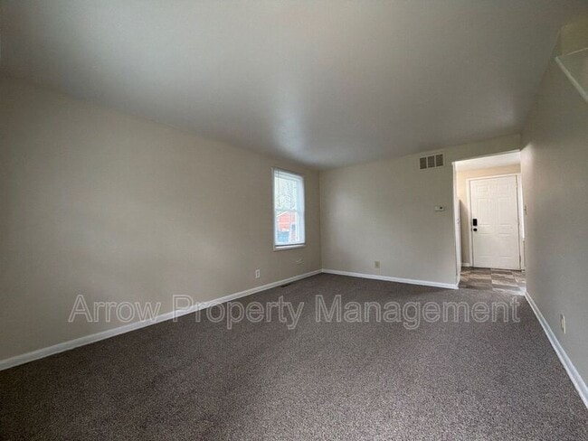 Building Photo - 5301 Benton St