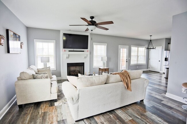 Building Photo - 1147 Eagles Nest Ln