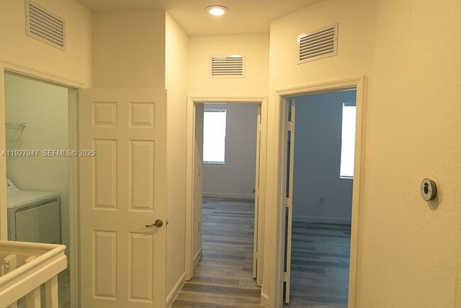 Building Photo - 3434 W 104th Terrace