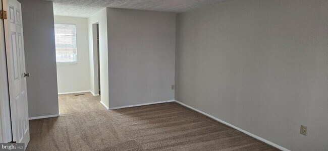 Building Photo - 10129 Peanut Mill Dr