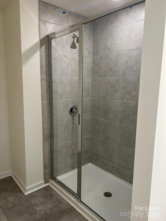 Building Photo - 2841 Yeager Dr NW