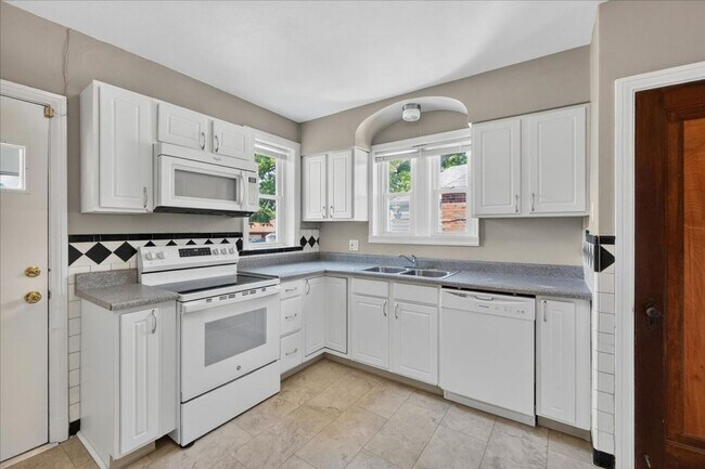 Building Photo - Bagels for Nagel