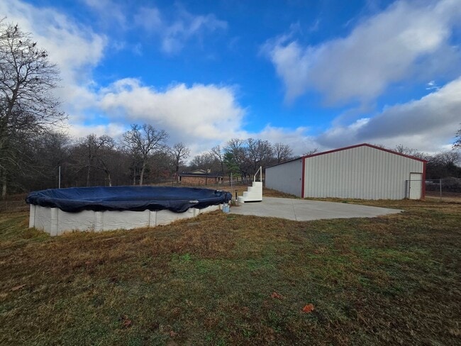 Building Photo - 4 bedroom 2 bath home in Seminole!