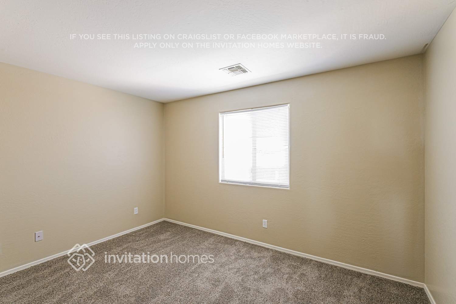 Building Photo - 6417 S 23rd Dr