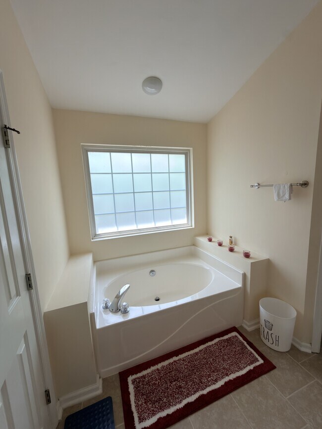 Building Photo - 3512 Chipada Ct