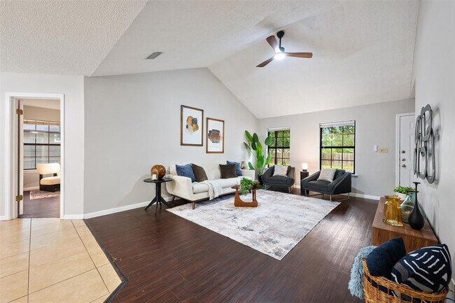 Building Photo - 2306 Alimony Cove