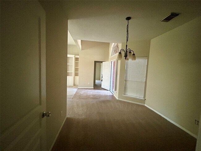 Building Photo - 23 Tivoli Garden Ct