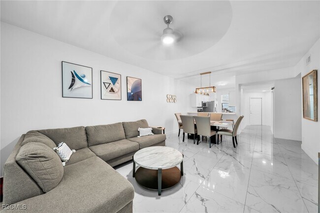 Building Photo - 1024 Mainsail Dr