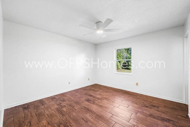 Building Photo - 434 Fleshman Dr