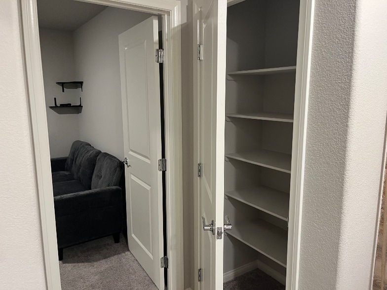 Building Photo - 7377 Dragonfruit Ave