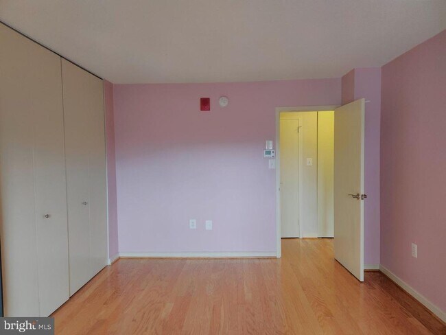 Building Photo - 7333 New Hampshire Ave