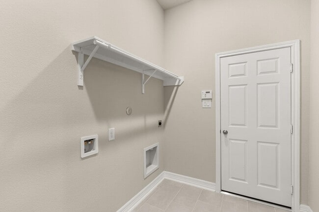 Building Photo - 27302 Blue Sand Dr