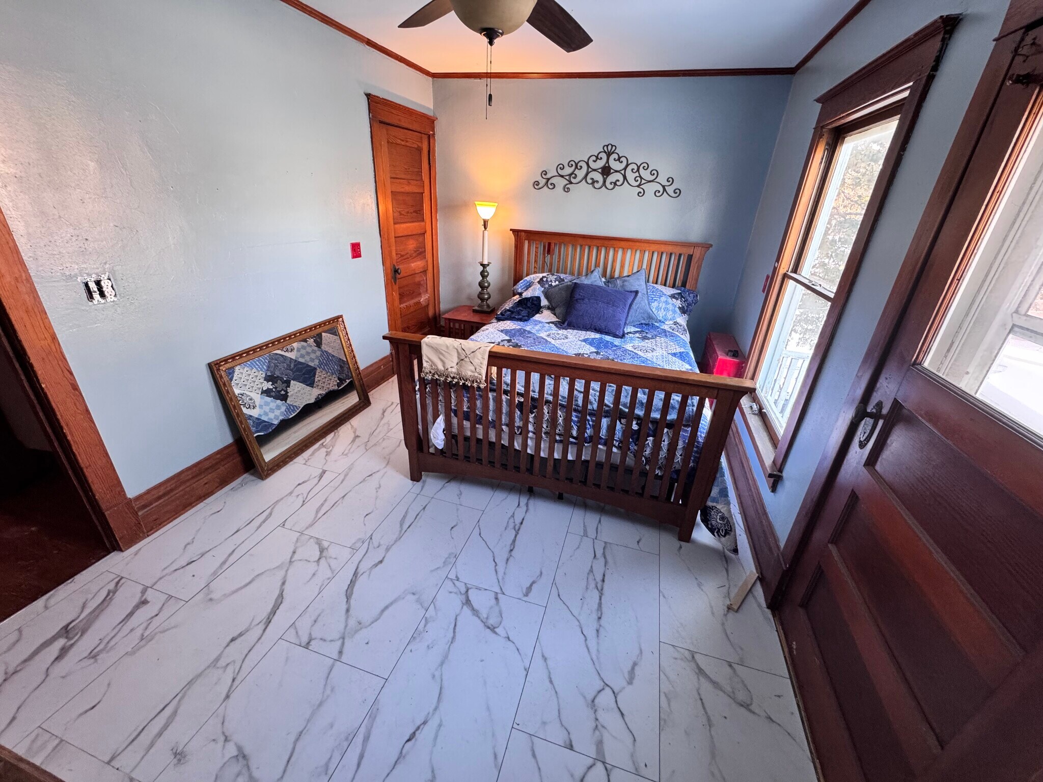 Building Photo - 505 W Conant St