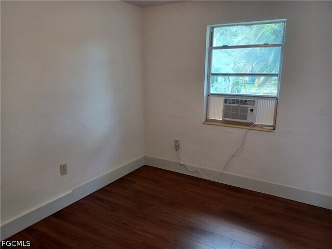 Building Photo - 1629 Pawnee St