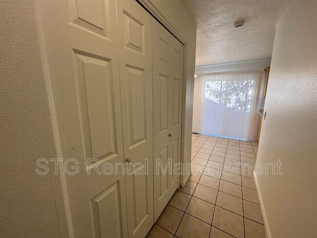 Building Photo - 2642 E 750 N