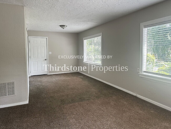 Building Photo - 7350 Linda Dr