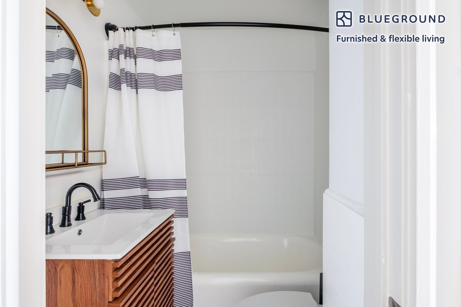 Building Photo - 1284 Beacon St