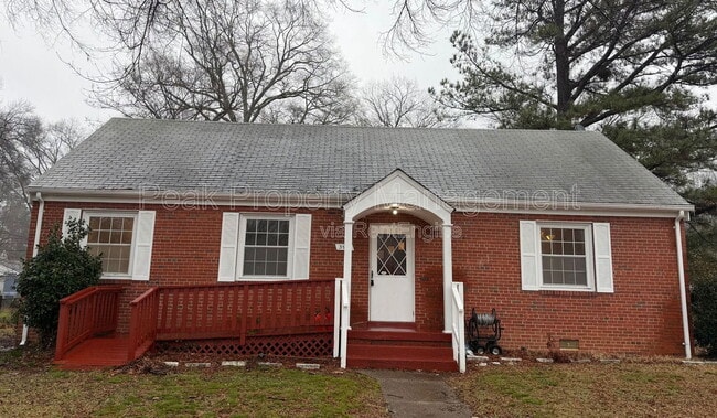 Building Photo - 3501 Fendall Ave