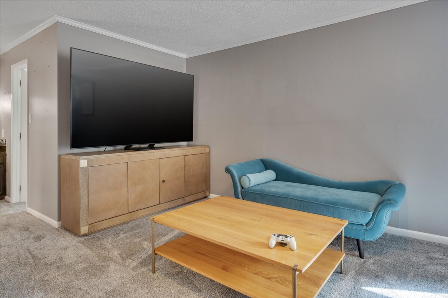 Building Photo - 1016 Shalimar Dr