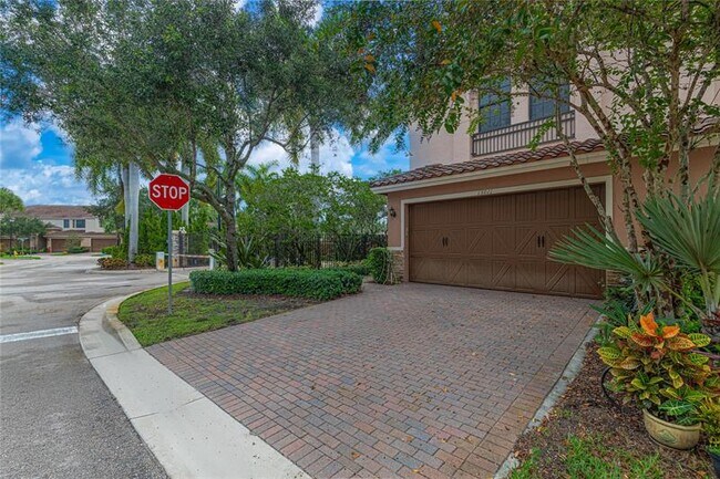 Building Photo - 13011 Riverwalk Cir N