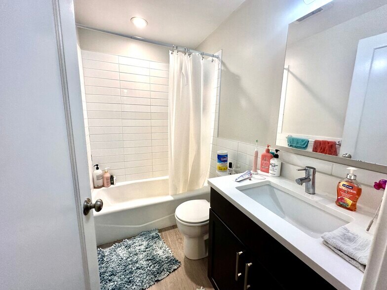 Building Photo - 1340 Commonwealth Ave