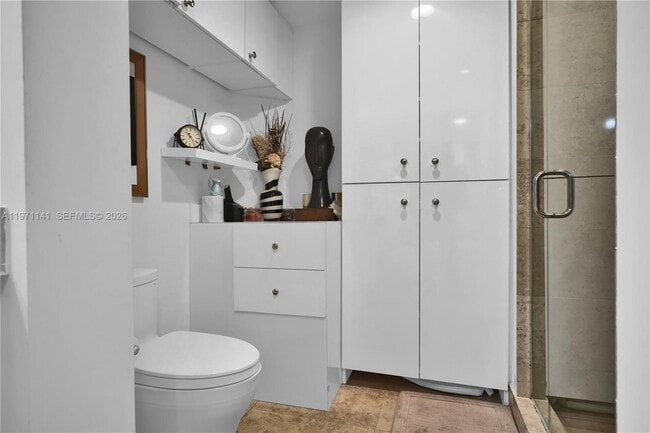 Building Photo - 4775 Collins Ave