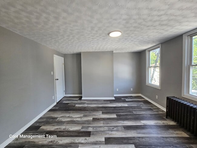 Building Photo - Update 2 bedroom House for Rent