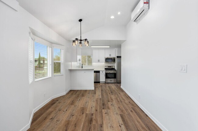 Building Photo - Designer Culver/Fairfax House + Studio | Dog Run & Private Orchard | 3-Car Parking