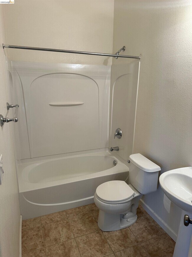 Building Photo - 5616 Plumbridge Way