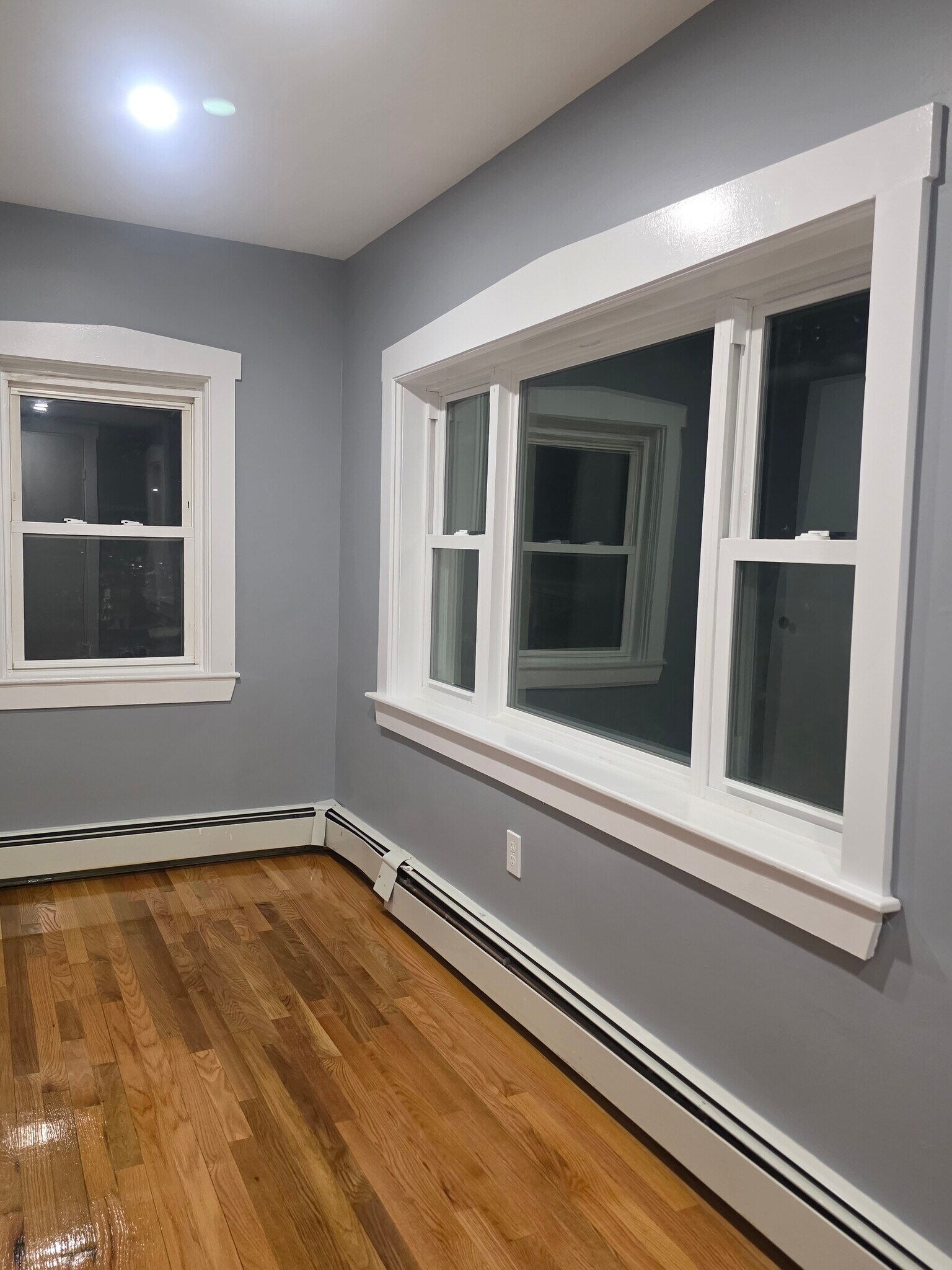 Building Photo - 18 Mascot St