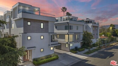 Building Photo - 733 N Gramercy Pl