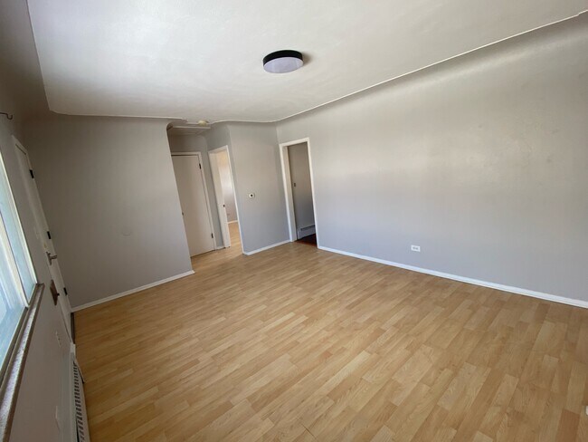 Building Photo - 2335 Osceola St