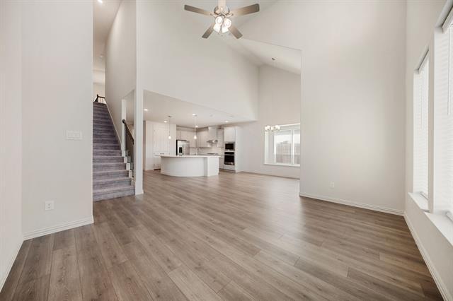 Building Photo - 912 Alberta