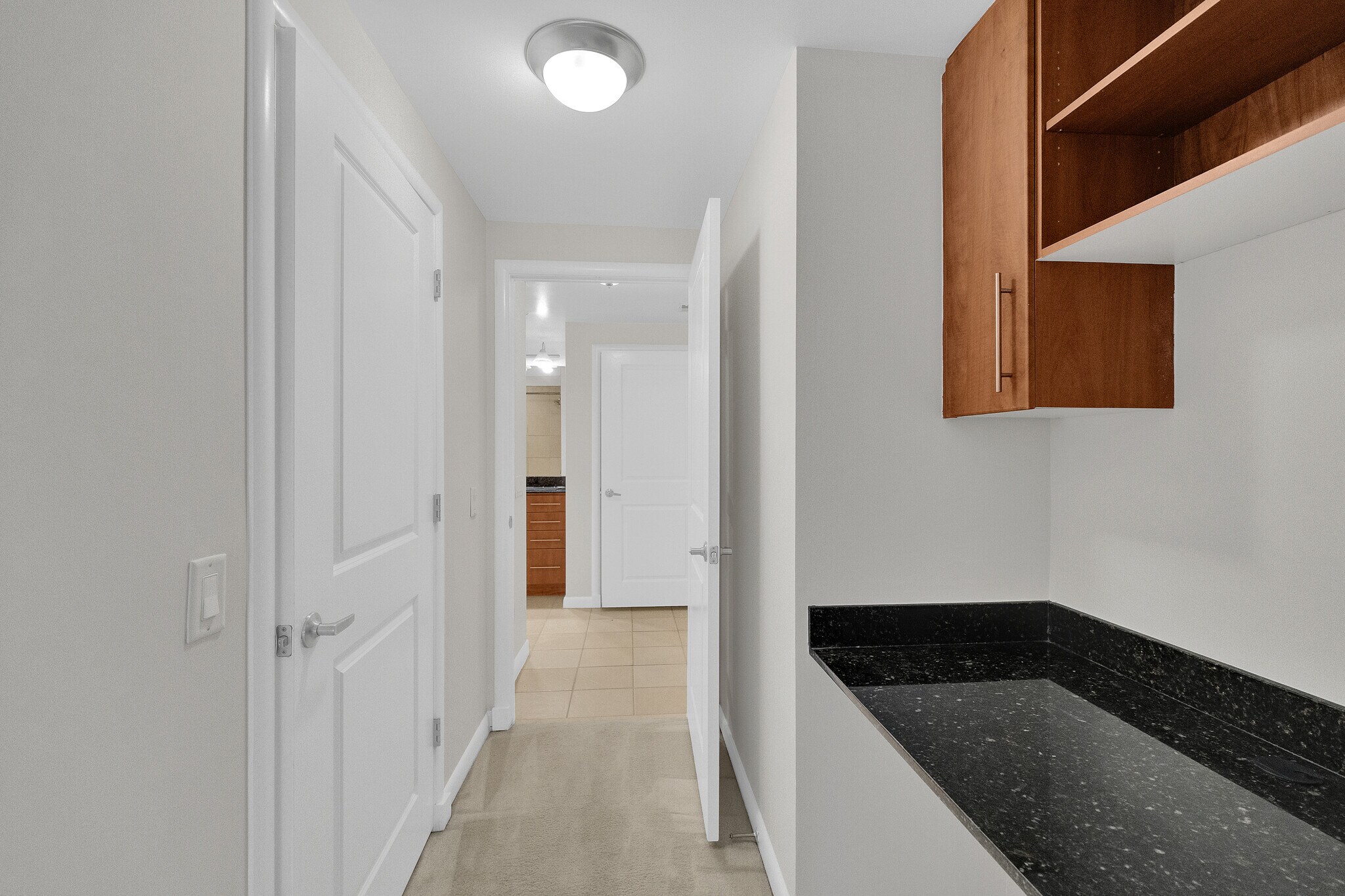 Built in Desk - 1021 N Garfield St